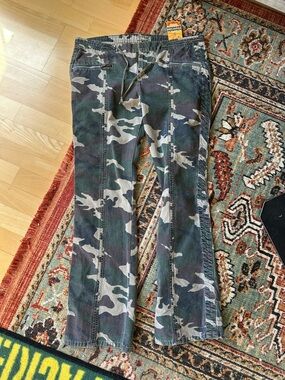 lei Vintage Y2K low-rise Camo Pants